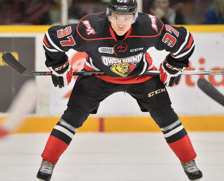 Le DG de l'équipe junior de Nick Suzuki, se dit ouvert...