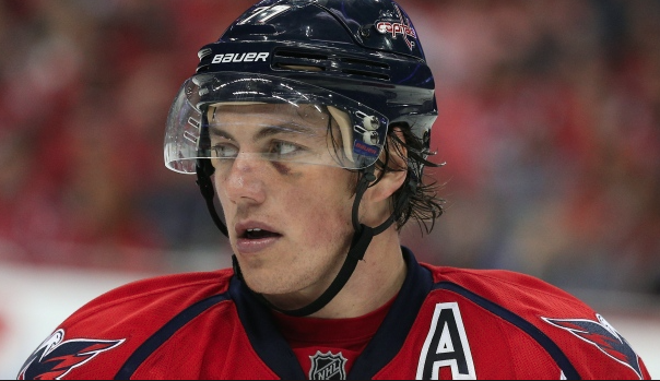 Le DG des Capitals...qui compare Oshie à Thornton pour expliquer son DEAL de MALADE MENTAL..HAHA!!!!