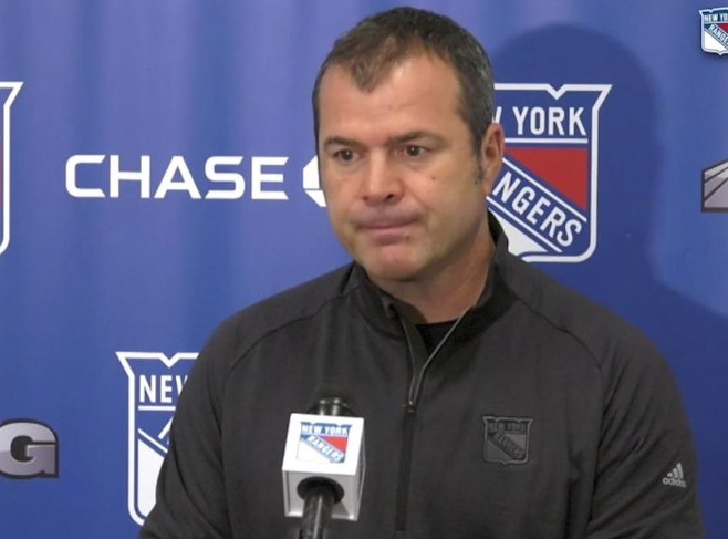 Le nom d'Alain Vigneault BRÛLE...chez les Flames..