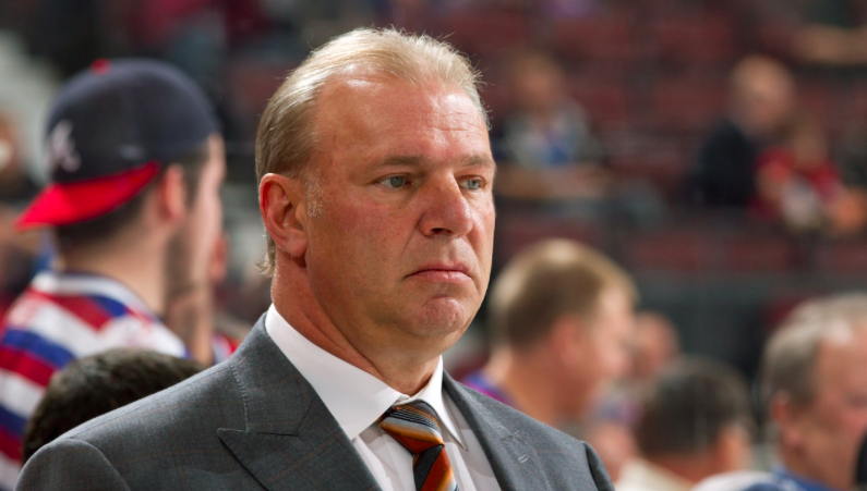 Le nom de Michel Therrien est AVANCÉ..