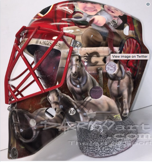 Le nouveau masque de Mike Smith...WOW...