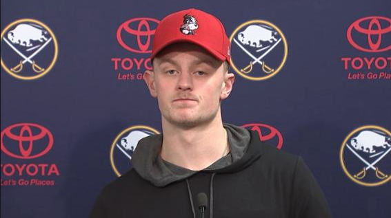 L'EGO de Jack Eichel est en train de TOUT FU....