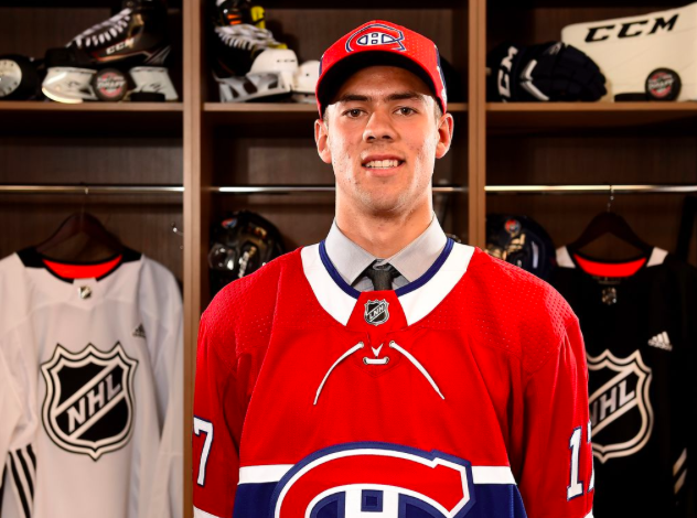  Les Blackhawks voulaient Ryan Poehling...