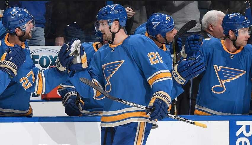 Les Blue Jackets VISENT PARTOUT...