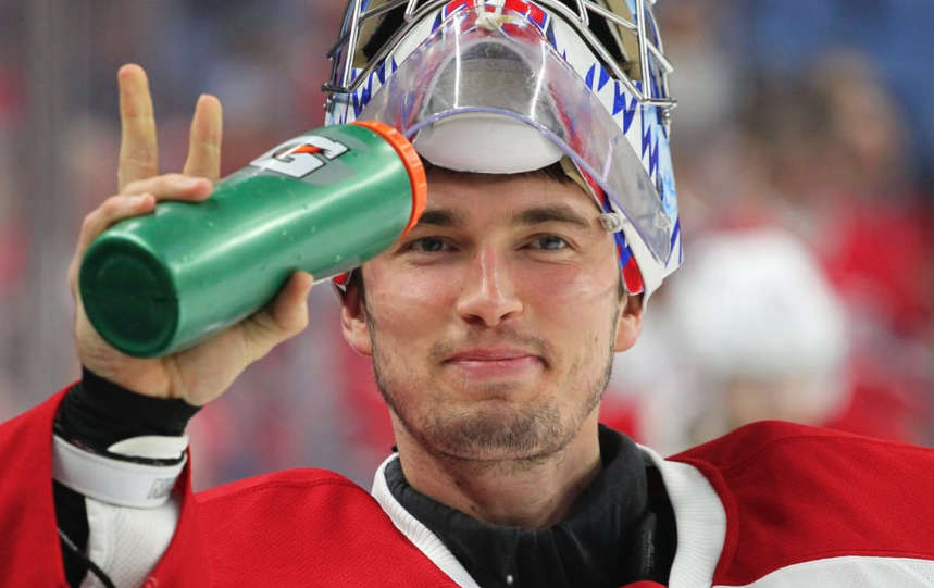 Les enchères montent pour Charlie Lindgren...