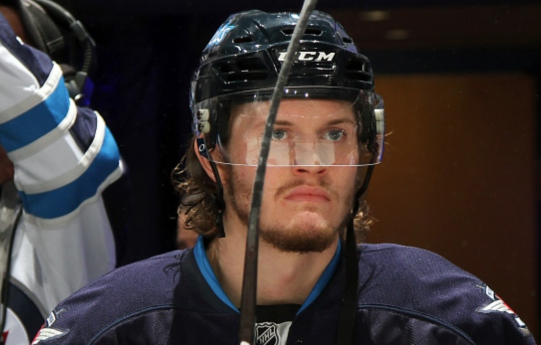 Les Jets, ont insulté Jacob Trouba...