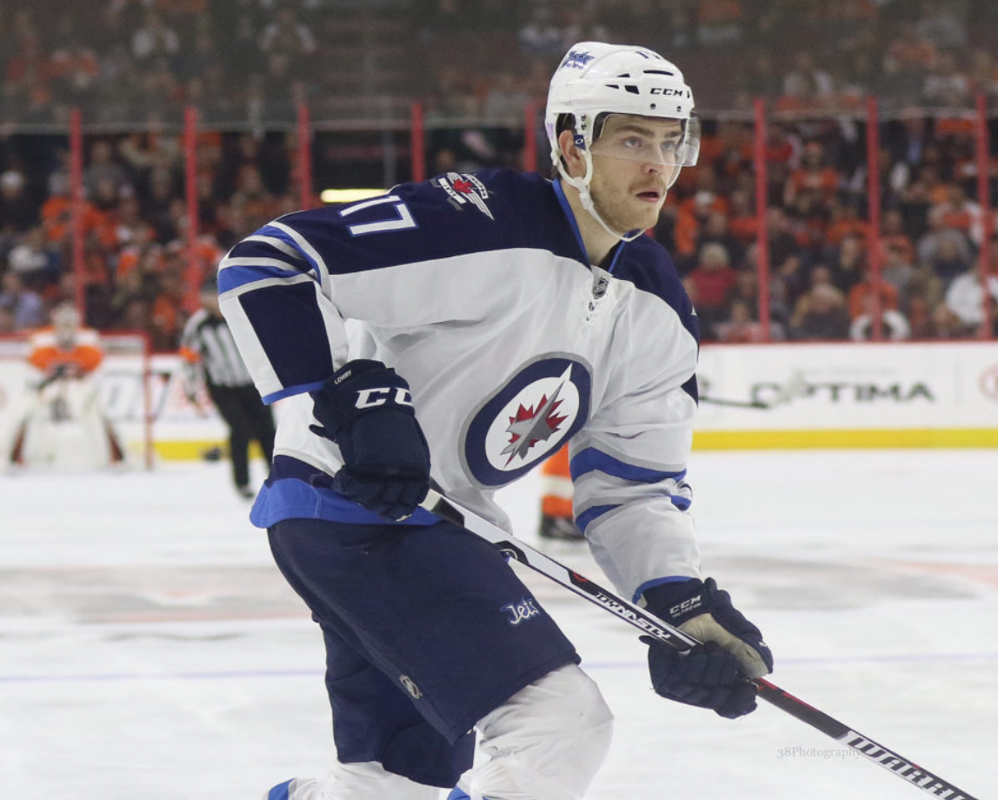 Les Jets signent un autre joueur, mais pas Jacob Trouba...