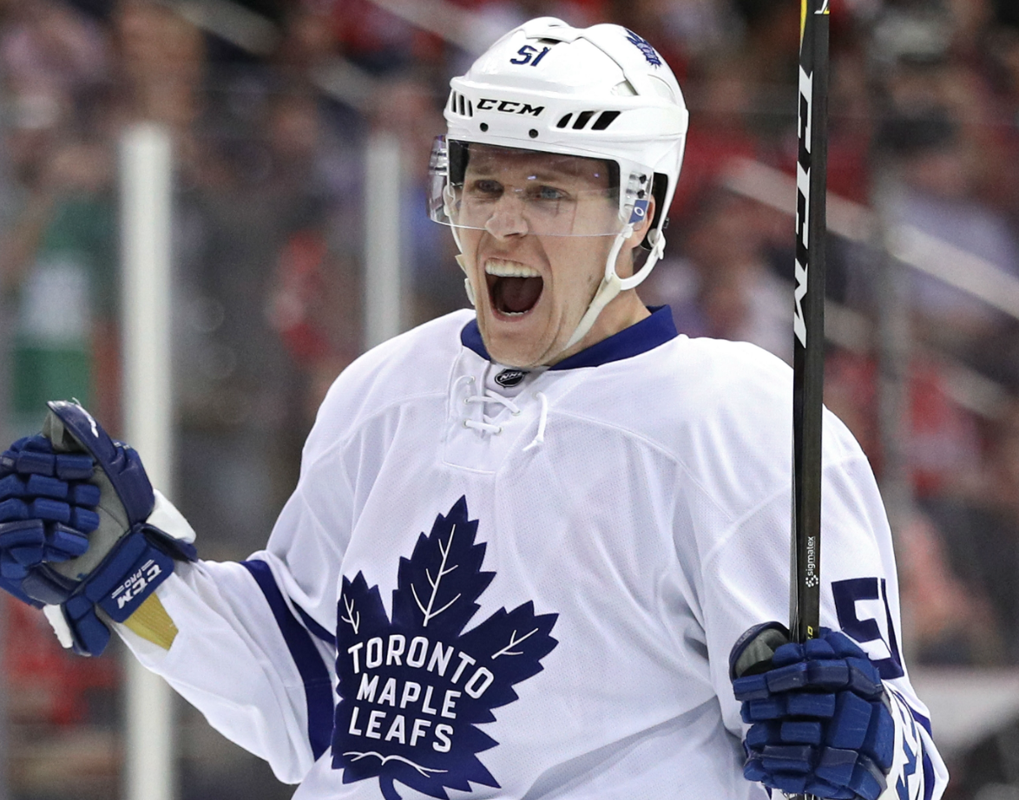 Les Leafs, chercheraient à échanger Jake Gardiner, pour...