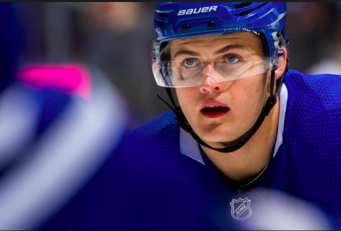 Les Leafs n'auront pas le choix d'échanger William Nylander pour un défenseur droitier..
