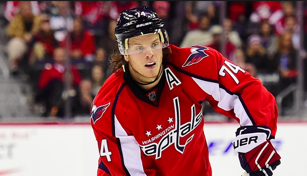 Les Leafs sont prêts à SURPAYER John Carlson...