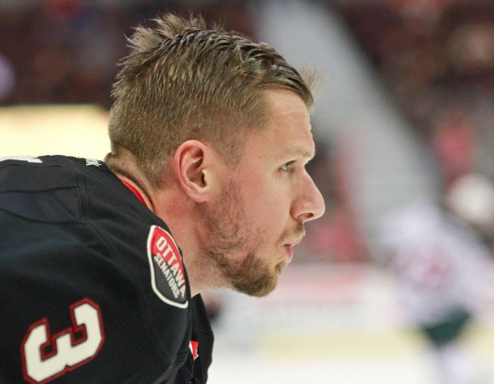 Les Leafs tentent de convaincre Marc Methot de placer Toronto sur sa liste...