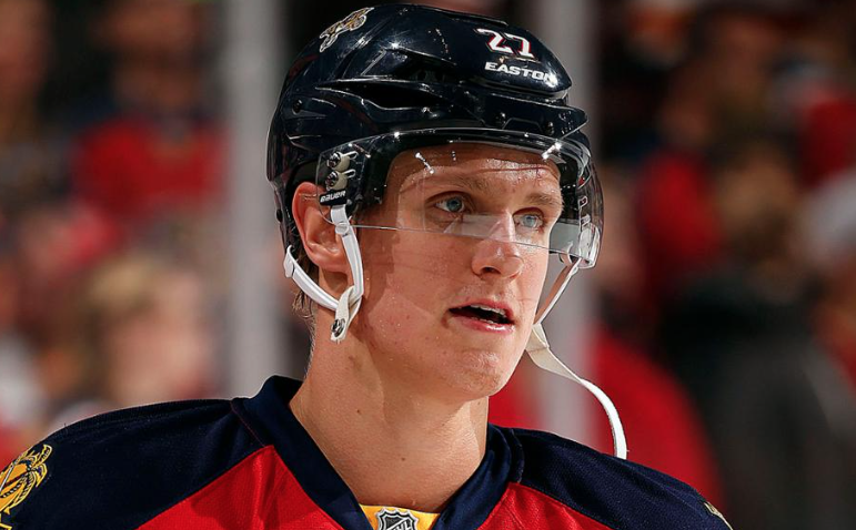 Les Panthers tentent de CROSSER Marc Bergevin...