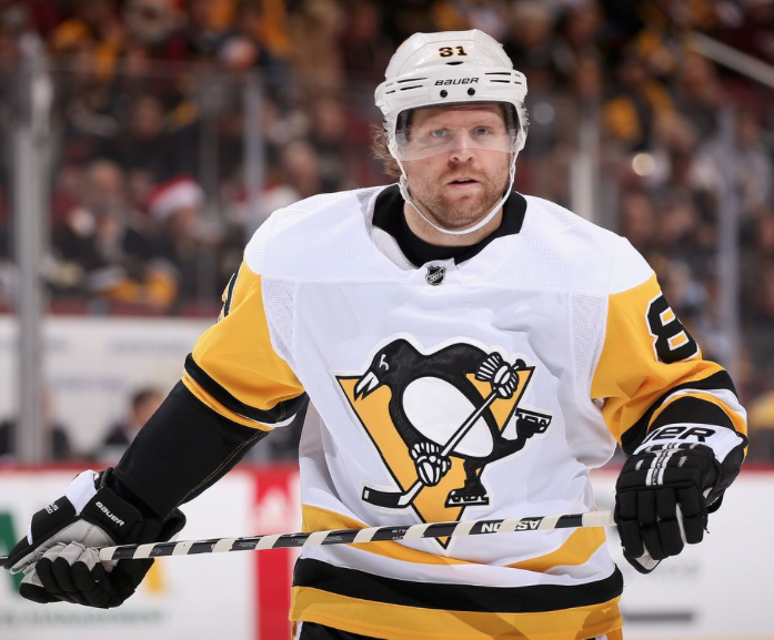 Les Penguins et les Jets s'observent !!!