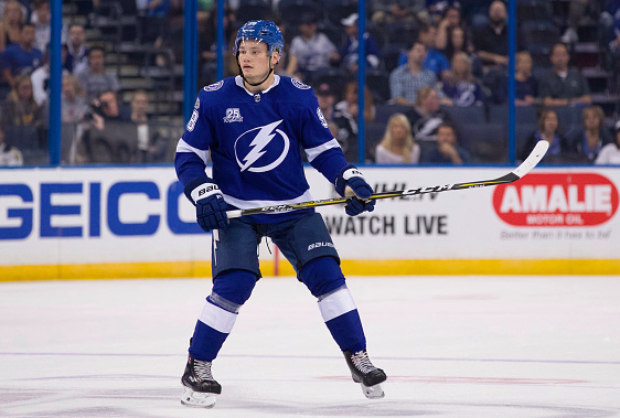 Les rumeurs affectent la vie de Mikhail Sergachev...