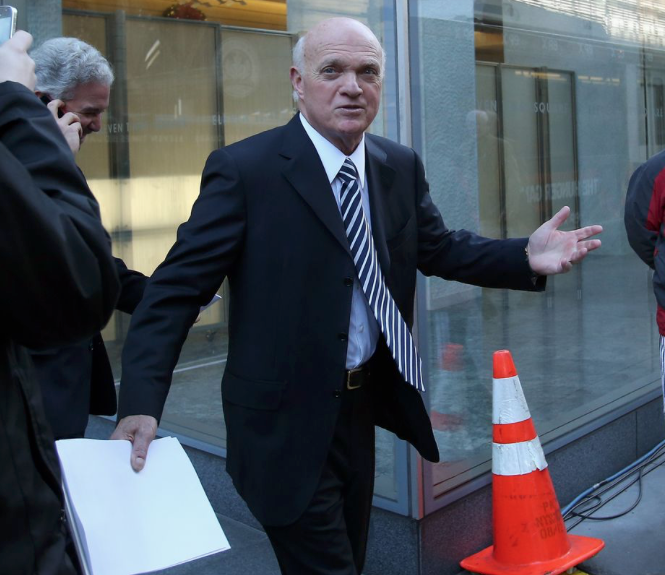 Lou Lamoriello, est en train de faire comme Marc Bergevin...