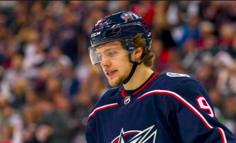 Lou Lamoriello MULTIPLIE les offres pour Artemi Panarin...