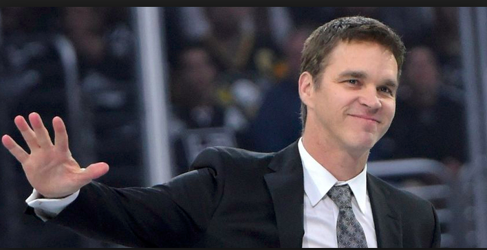 Luc Robitaille traite Renaud Lavoie de MENTEUR!!!!!
