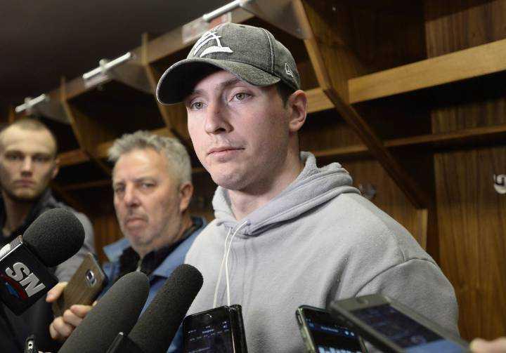 Matt Duchene se fait parler par Martin Raymond...