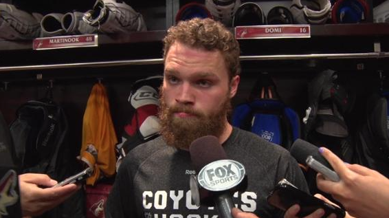 Max Domi se fait traiter de RACISTE...