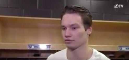 Mikhail Sergachev a MAIGRI du MESSAGE...