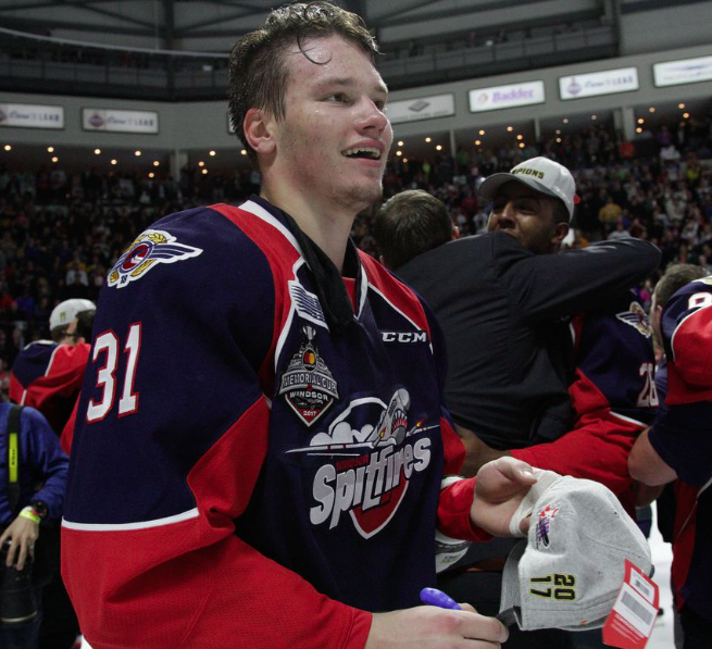 Mikhail Sergachev semble PERSUADÉ de faire l'équipe l'an prochain..