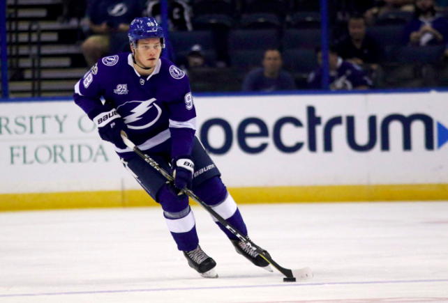 Mikhail Sergachev s'ENLISE ENCORE ET ENCORE....