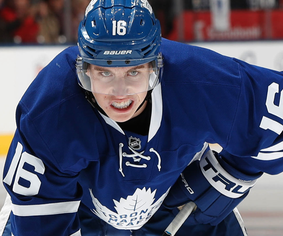 Mitch Marner devant Auston Matthews...