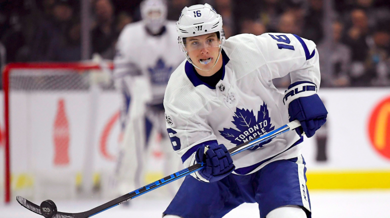 Mitch Marner...donnerait le JACK-ADAMS... À Claude Julien....