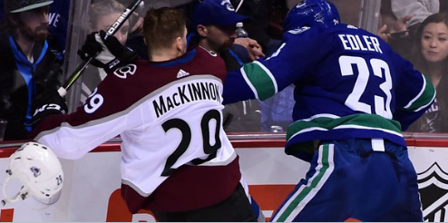 Nathan MacKinnon doit être BRISÉ...