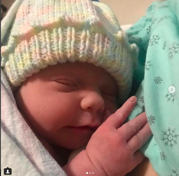 Nicolas Deslauriers est PAPA!!!!! Le NOM DE L'ANNÉE!!!!