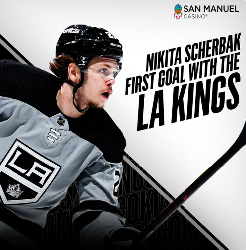 NIKITA LA SUPERSTAR!!!! Trevor Timmins doit être en TABARN...