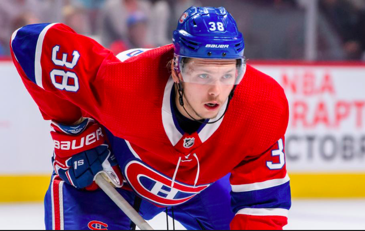 Nikita Scherbak est déjà en train de CHARMER les journalistes de Los Angeles...
