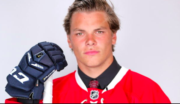 Noah Juulsen avait été proposé à l'Avalanche...