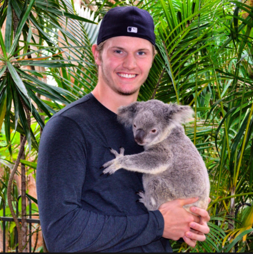 On comprend pourquoi le Winnipeg SUN n'arrête pas d'envoyer Jacob Trouba à Montréal ou Toronto..
