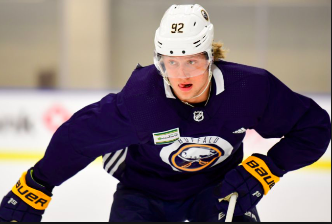 On proposerait Nikita Scherbak aux Sabres...