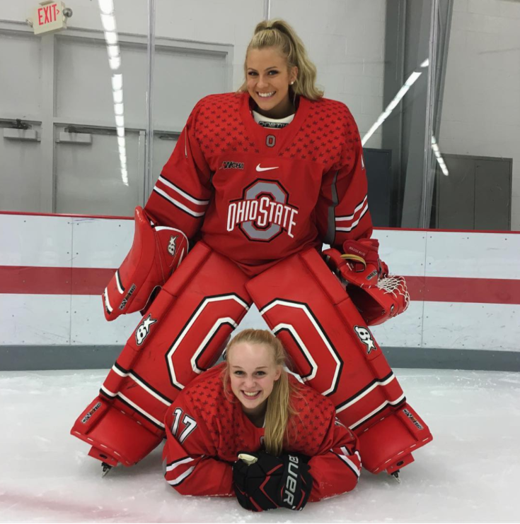 On vous présente...La JOUEUSE de hockey la PLUS CHAUDE de l'histoire..