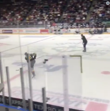 OUCH...Kotkaniemi, se ferait tellement humilier contre McDavid...