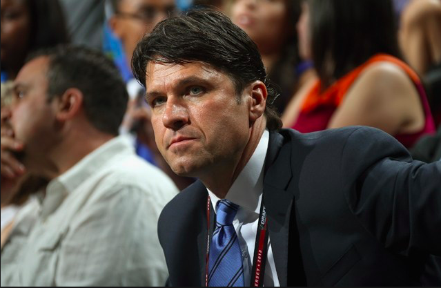 Pat Brisson a eu le temps de JASER avec Marc Bergevin pour un SIGN AND TRADE...