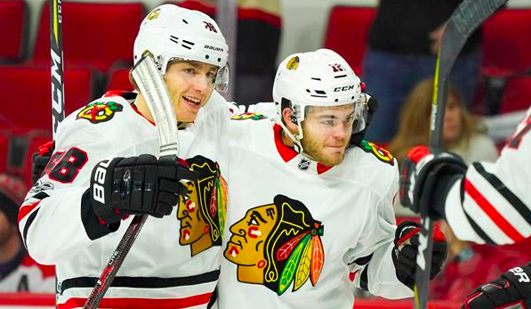 Patrick Kane et Alex DeBrincat font déjà la PLUIE et le BEAU TEMPS..