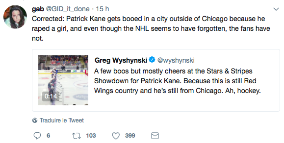 Patrick Kane HUÉ...Parce que les gens le considèrent encore comme un VIOLEUR....