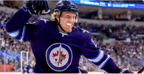 Patrik Laine CONSPUÉ dans les médias de Winnipeg....