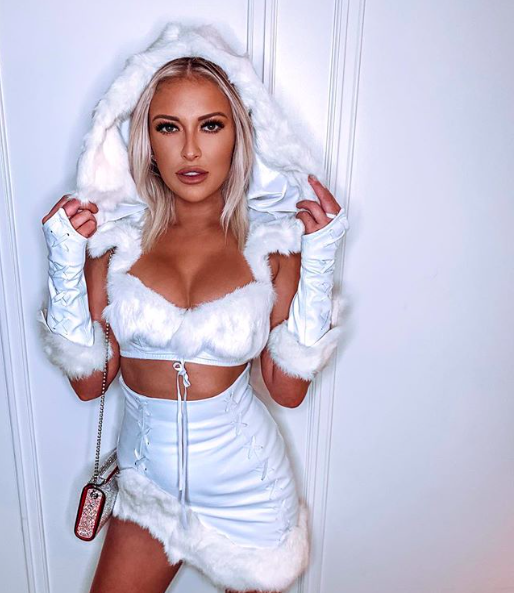 Paulina Gretzky vs la blonde de Nathan Beaulieu....