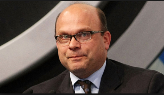  Peter Chiarelli est pratiquement autant HUMILIÉ que Marc Bergevin...