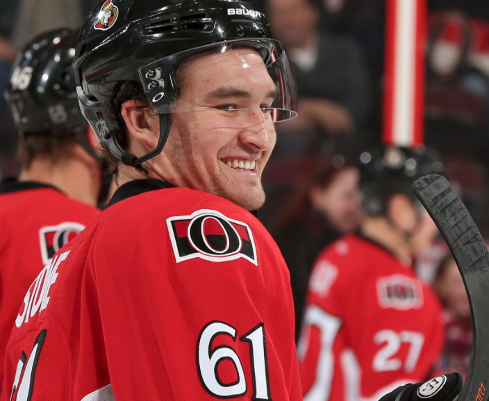 Pierre Dorion a essayé de sauver la face devant Joe Sakic...