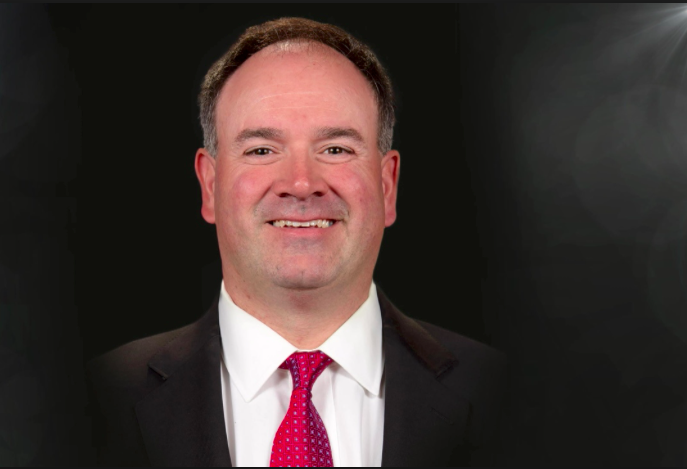Pierre Dorion s'aimait hier soir quand il se regardait dans le MIROIR...