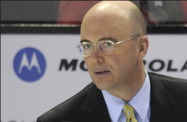  Pierre McGuire a encore l'air d'un CAVE..