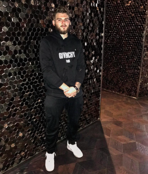 Pourquoi Alex Galchenyuk passe une GROSSE PARTIE de ses étés en BIÉLORUSSIE?