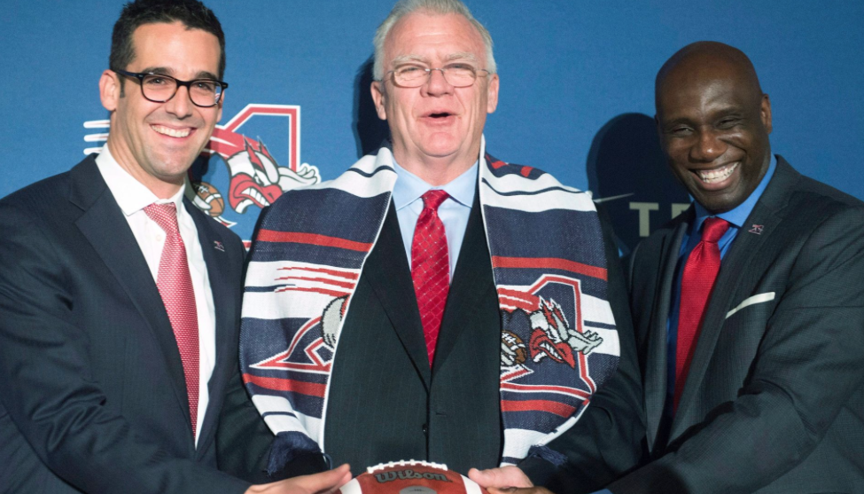 Pourquoi les Alouettes ont le droit d'engager des entraîneurs-chefs UNILINGUES ANGLOPHONES?