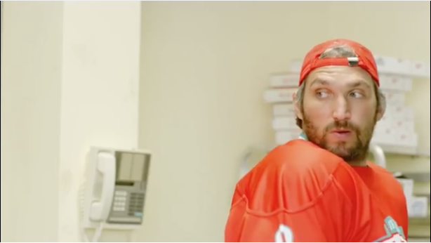 Pourquoi une vedette comme Ovechkin accepte de faire ça ?