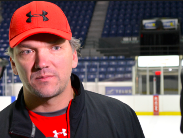 Quelqu'un peut dire à Philippe Boucher de se la FERMER? Pourquoi défendre Marc Bergevin contre Luc Lavoie???????